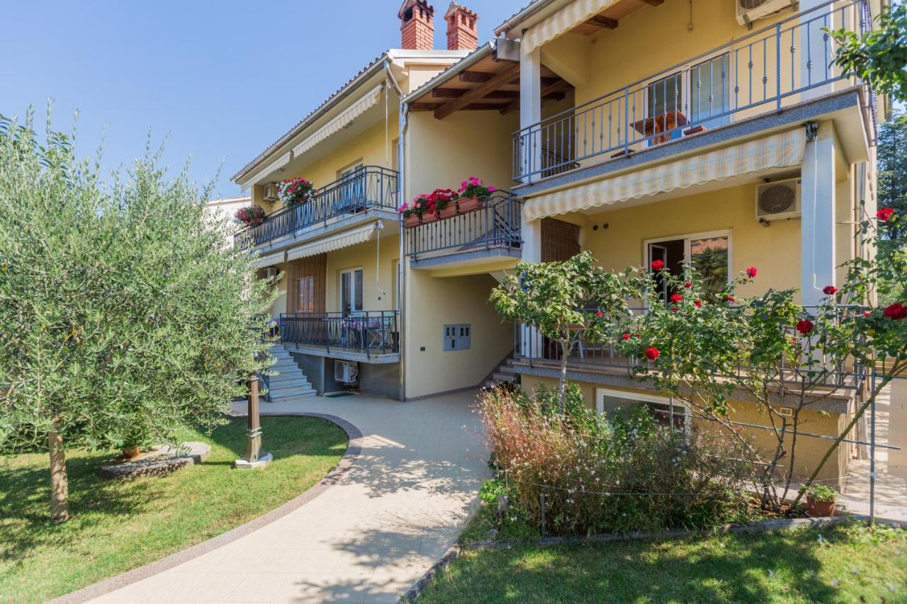 Apartments Maria Poreč Exterior foto