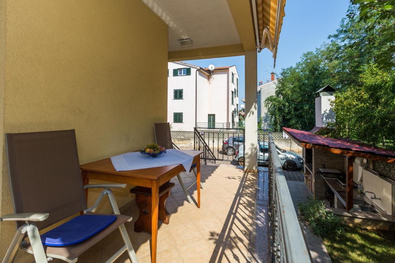 Apartments Maria Poreč Exterior foto